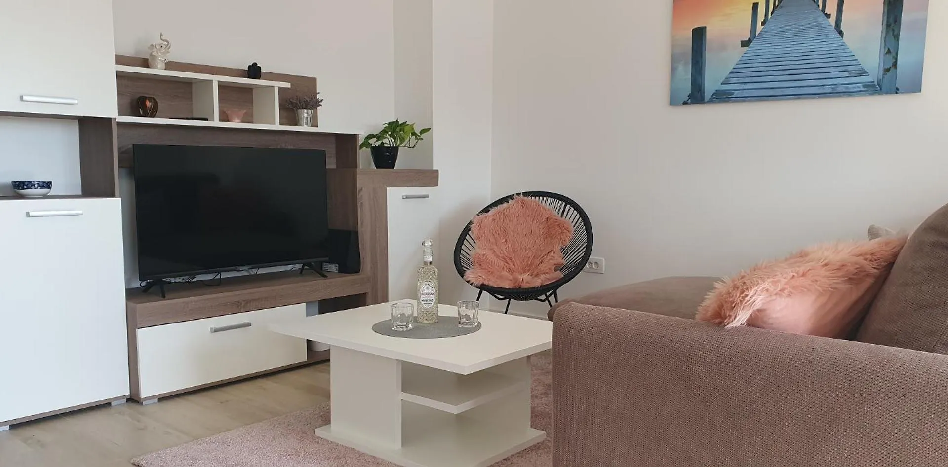 Apartment Dino 자다르
